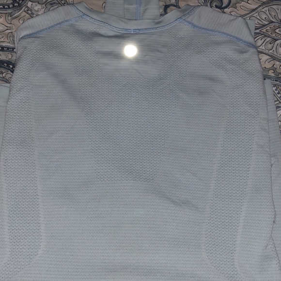 LULULEMON light blue swiftly - Picture 6 of 6